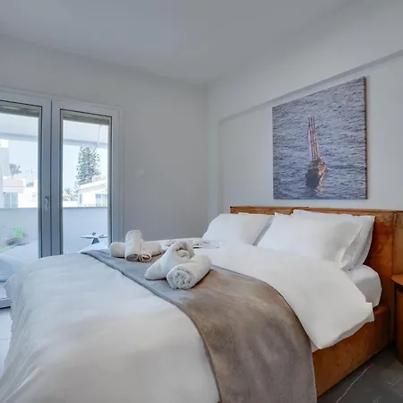 דירה Sea Front Luxury בורוקליני